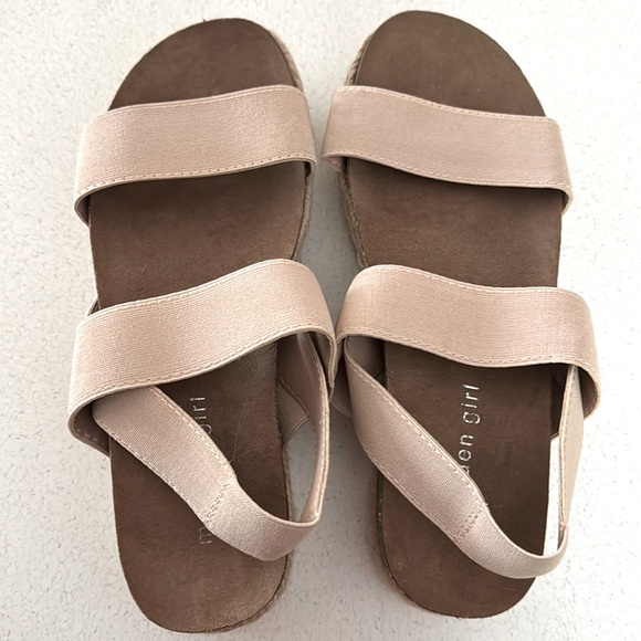 Madden Girl Shoes - Madden girl women’s size 7 sandals.
